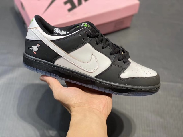 dunk到底有没有气垫让这双黑白dunk告诉你dunk鸽子开箱