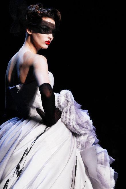 时尚插画大师雷内·格吕奥,他是建立dior风格的重要人物之一!