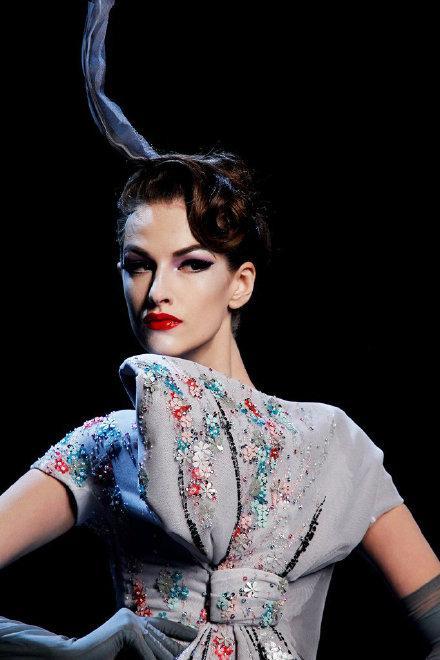 时尚插画大师雷内·格吕奥,他是建立dior风格的重要人物之一!