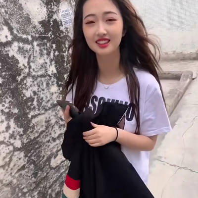 杨东煜晒与绯闻对象聊天记录不料暴露对女方的称呼快官宣在一起吧