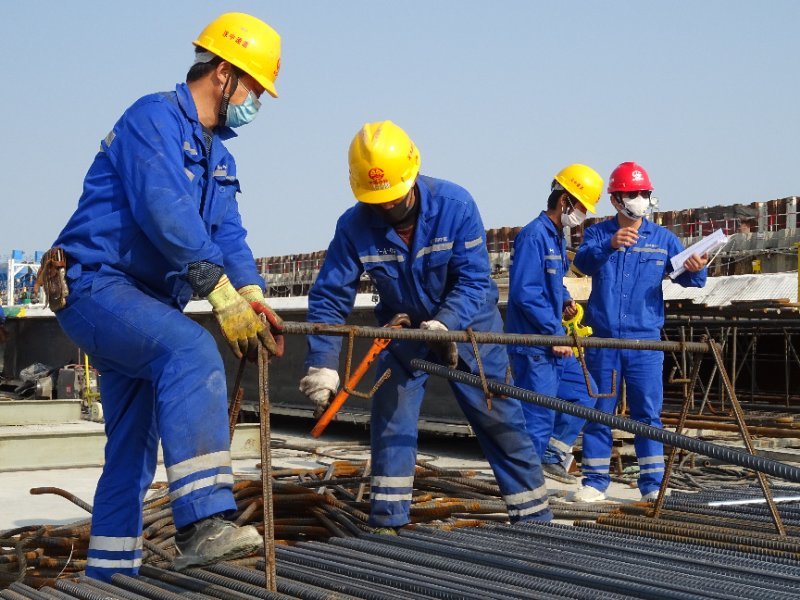 深中通道2月底全线复工南沙港铁路拟增设东凤站中山奏交通攻坚复工曲