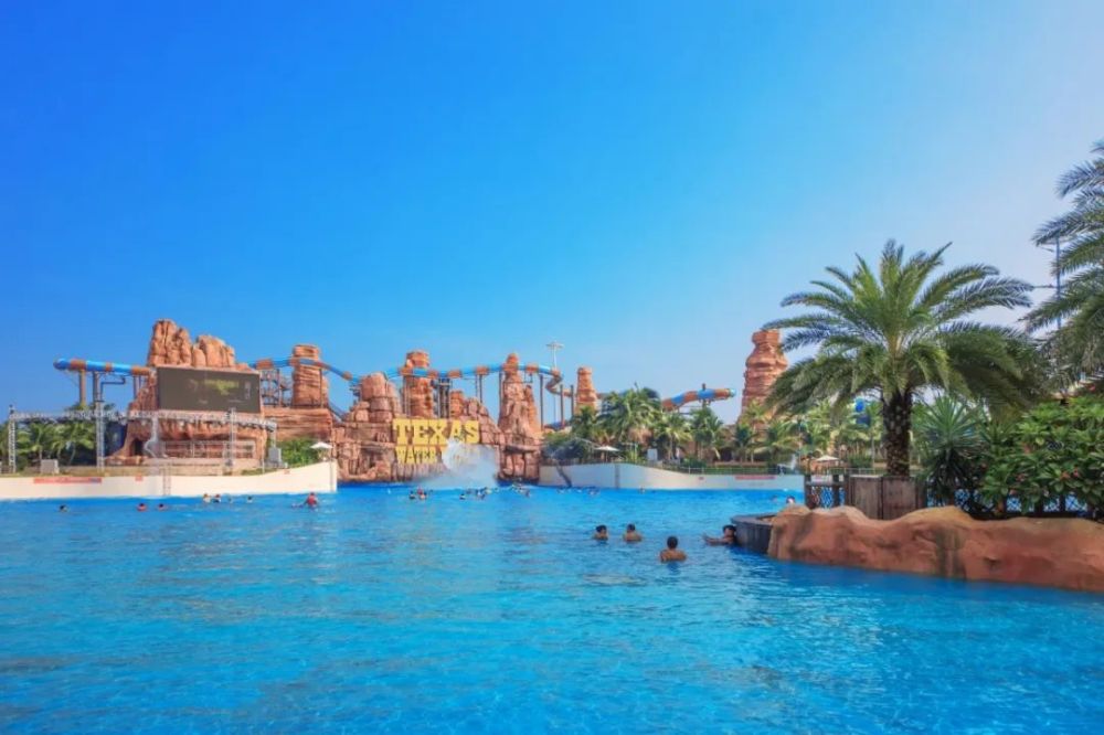 致敬最美逆行者——快乐游鼎龙湾