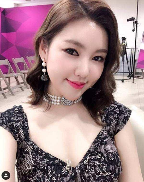 trot》是选拔男性次世代trot歌手的选秀节目,上一季《miss trot》曾