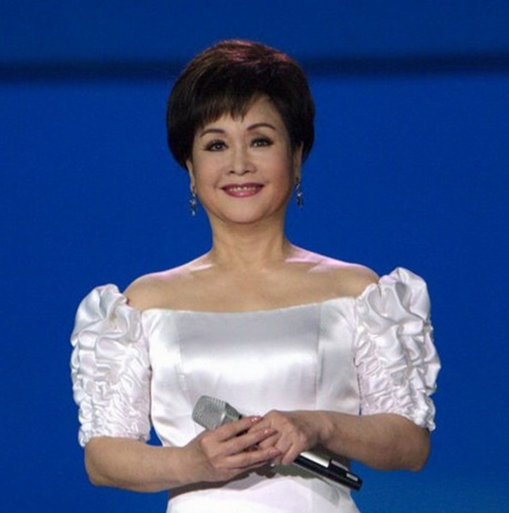 李谷一凭"难忘今宵",被亿万观众熟知,感情生活却有些坎坷