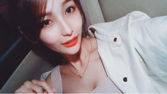 实力斗鱼主播叶知秋怒怼网络键盘侠只为保护心上人