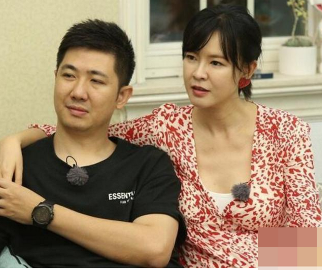 张徐宁晒老婆和爱子的睡熟照:有你们真好 李艾甜蜜回应