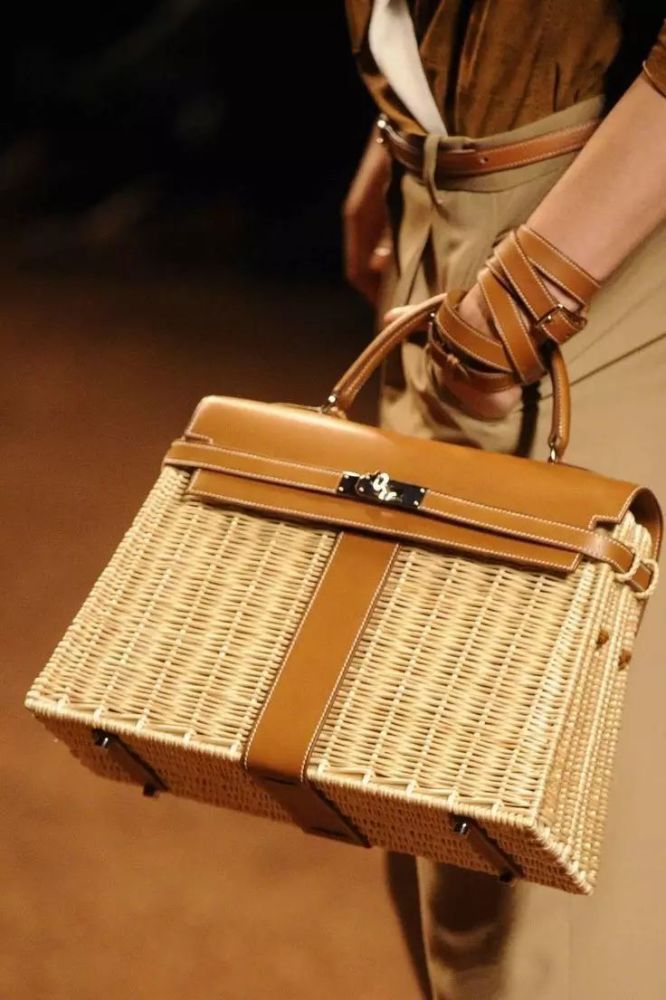 爱马仕的kellypicnic编织包,竟然卖65万?_腾讯新闻