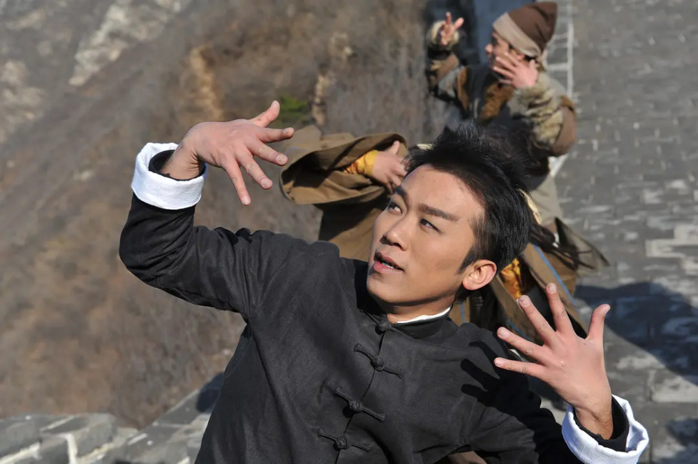 卢正雨是看周星驰电影长大,他把无厘头的模式和内地观众的口味相结合