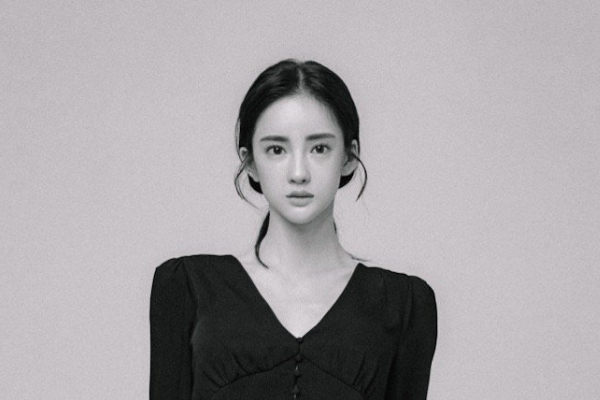 潘南奎失去p图长啥样?看到直播镜头中的她,这嘴是被人打歪了吗