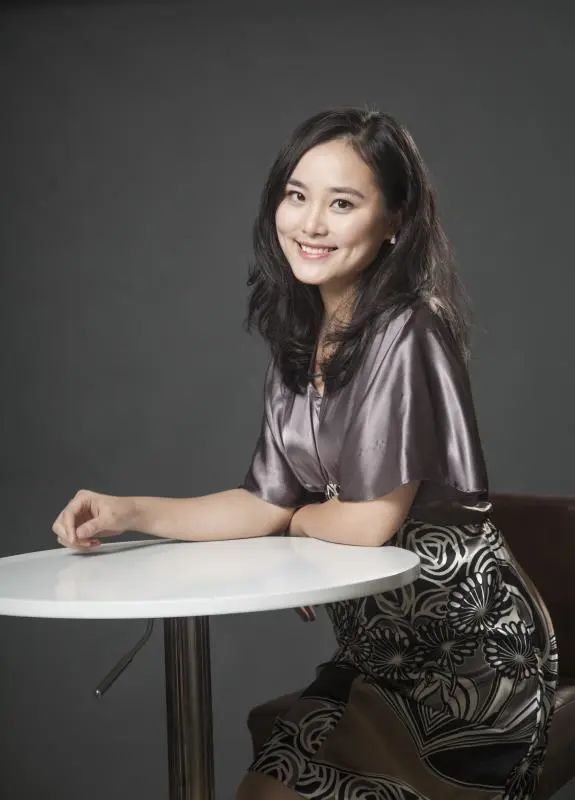 13:00《天天点播》《早安 i can say》文艺女青年candy与上海话八级