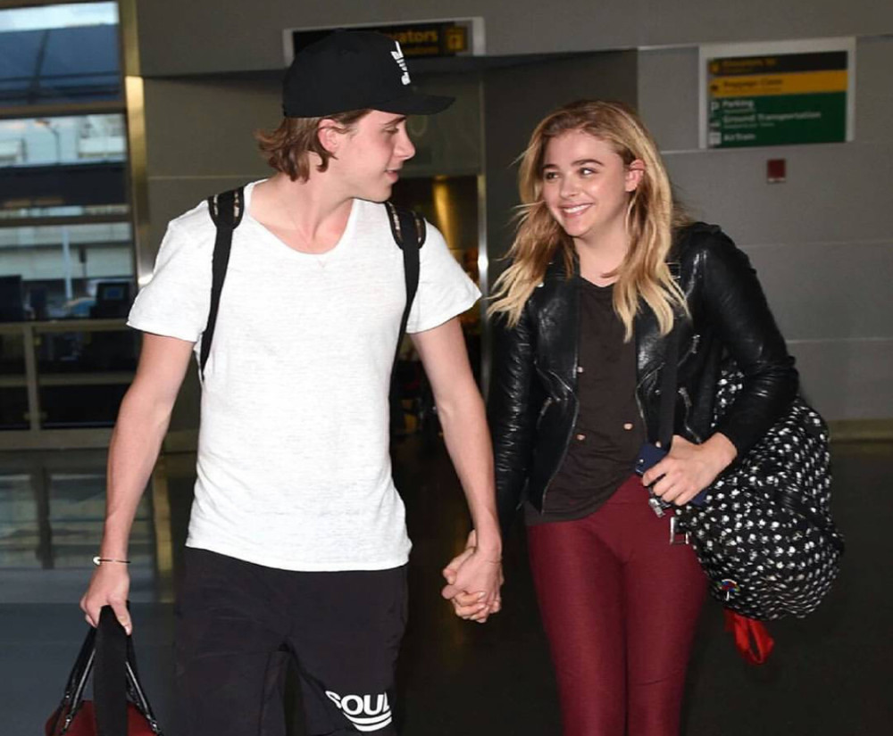 贝克汉姆|贝克汉姆21岁长子成功求婚后，维多利亚再宣布喜讯：就要结婚了