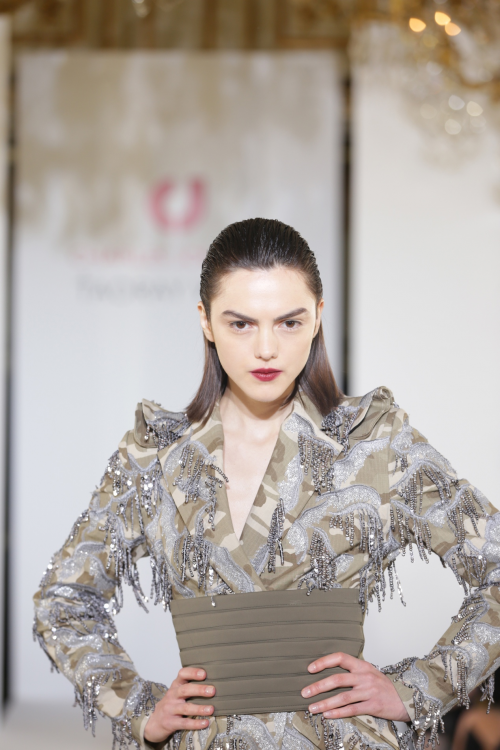 charlesjourdan联名taoraywang亮相巴黎时装周