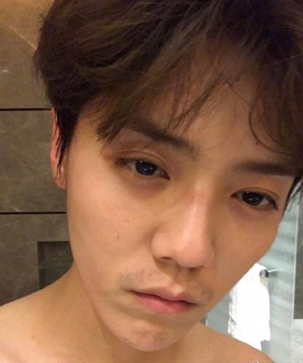 9位男星胡子照胡歌稳重鹿晗显老肖战低调李现荷尔蒙十足