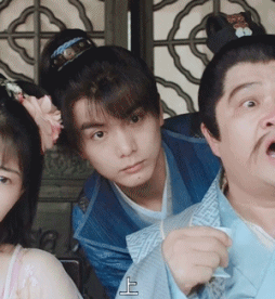 出道首综搭档黄渤少主且慢行李嘉圈粉他会是小生黑马吗