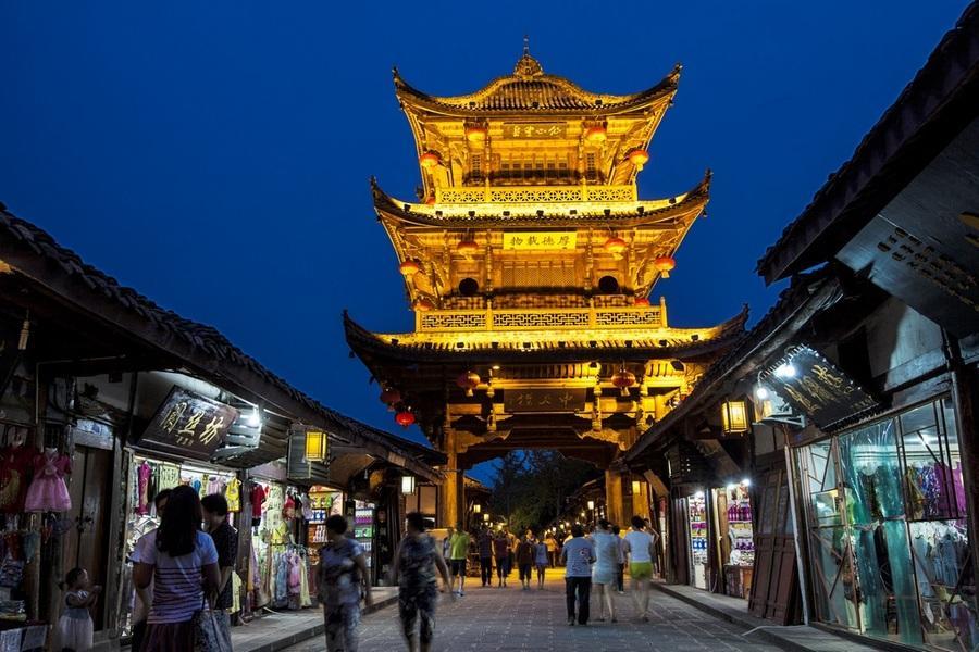 并且在元朝的时候,阆中被称为保宁府,到了明末清初,阆中已经是四川省