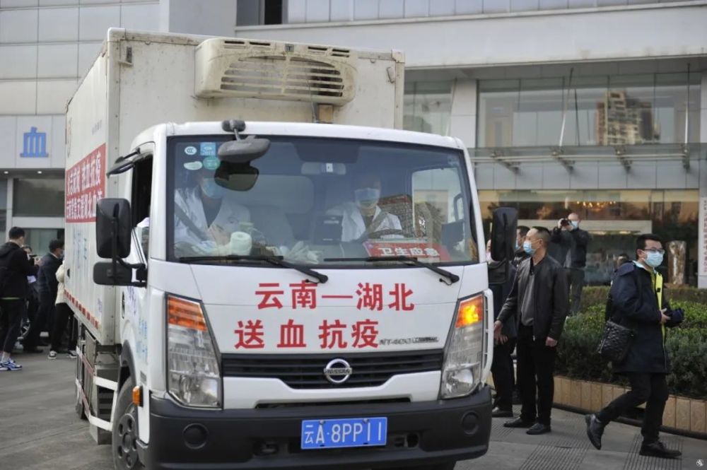 警察護送車 ただの車