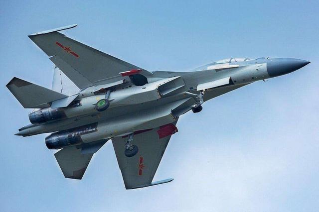 又一航母杀手问世歼16挂载新型反舰导弹亮相