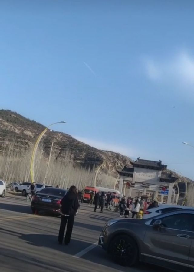 热闹的太谷南山公园