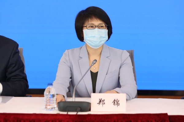 市经济信息化委副主任张建明,市规划资源局副局长许健,国网上海市电力