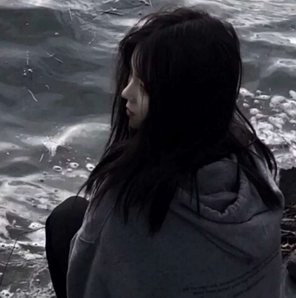 至尊版·原宿风·微丧头像:他不在意你满脸的失望和红了的眼眶