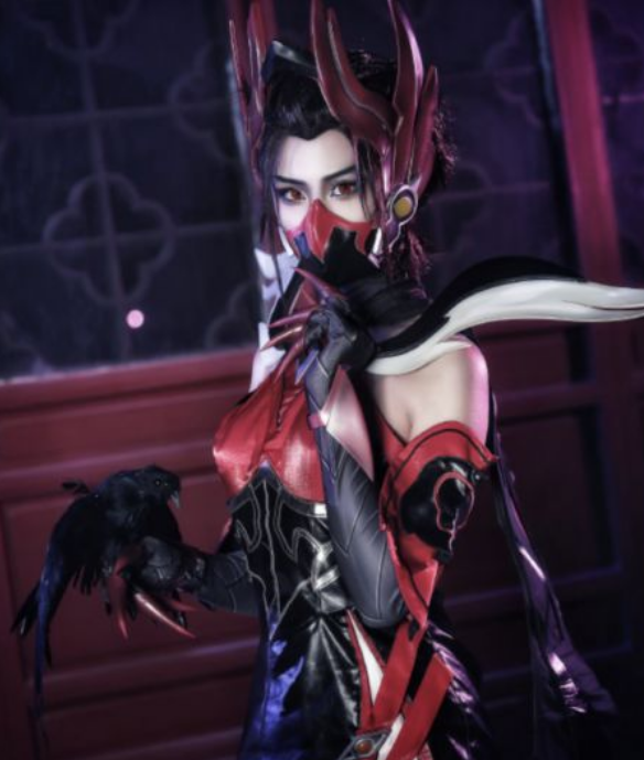 15岁初中生为cos芈月漫画腿不是重点看到她手中的乌鸦给跪了