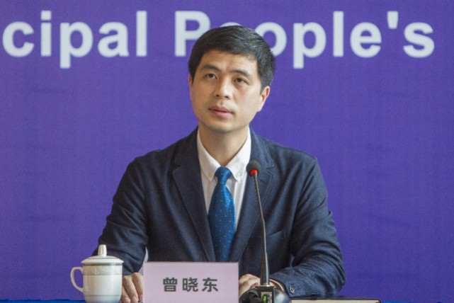 天河区大湾区办常务副主任,区发展改革局副局长曾晓东南都讯 3月3日