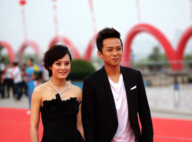 与邓超分手之后二婚嫁李光洁嫁富豪生双胞胎41岁再次单身