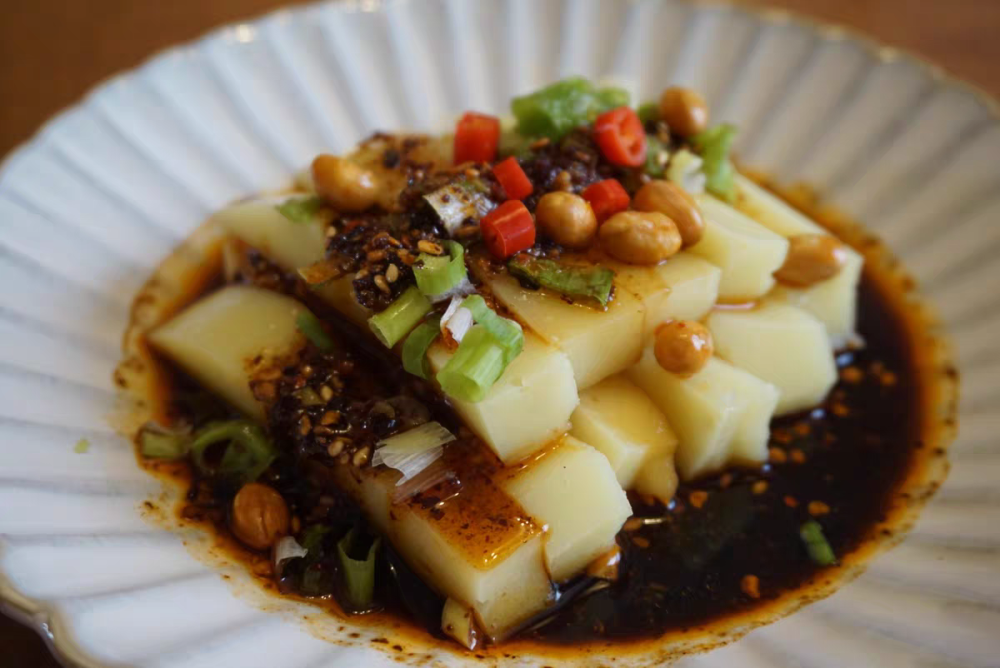 这菜称为"清肠冠军",不加一滴油,便秘消失了,排出毒素,腰围变细