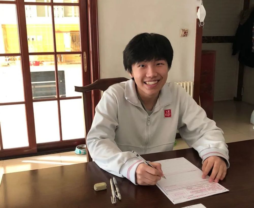 今天我是"高考"监考官