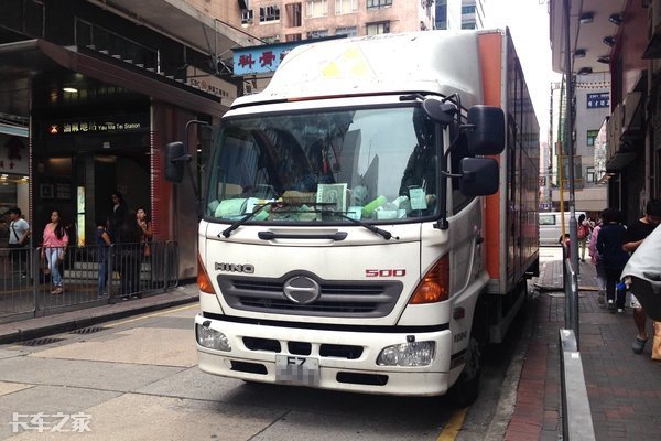 香港卡友援驰武汉开着右舵车进入内地带你看看没有量产的港车