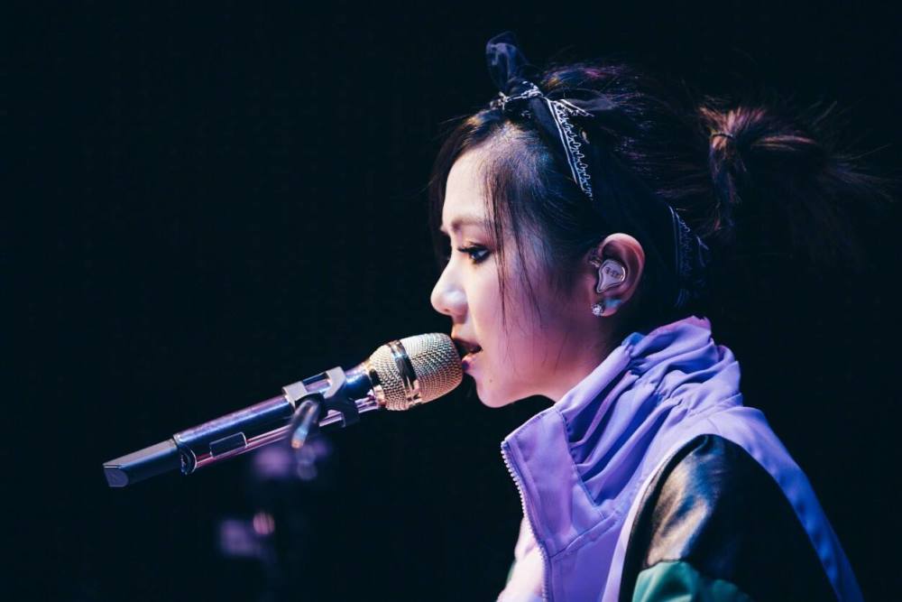 硬糖少女|华语女歌手影响力榜，杨超越再次夺冠，陈卓璇成硬糖少女唯一牌面