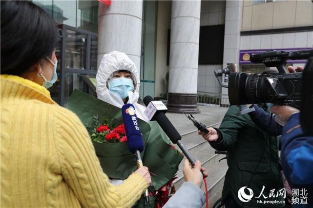 98岁外婆携女儿,外孙女一同康复出院|哈尔滨医科大学|李元十|新冠肺炎