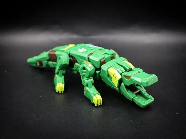 beastbox猛兽匣系列 泪眼煞星 鳄鱼动物变形玩具机甲评测_腾讯新闻