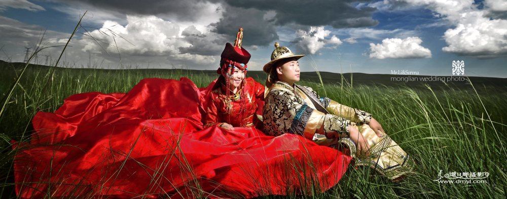 这些蒙古情侣秀恩爱美翻了