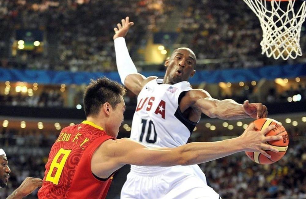 朱芳雨曾经的梦想是当警察非打篮球我不是爱美而是天生的美