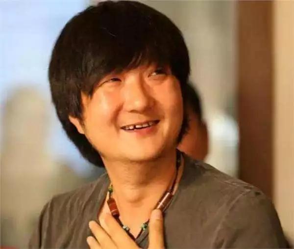 与潘粤明结婚4年的董洁,为何会看上长相丑的