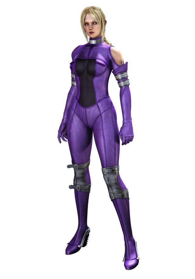 因为这款游戏主角是《铁拳》里的妮娜,可以说各种必杀技都真实的出