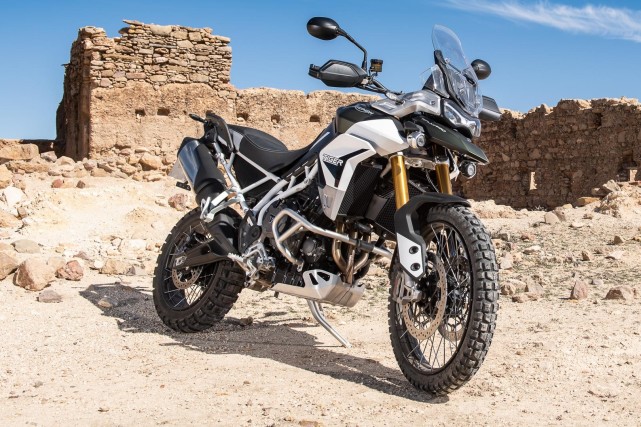 能不能和ktm790adv在野地里掰腕子凯旋虎900拉力版评测