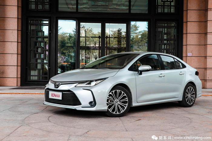 丰田卡罗拉运动版小长测启动运动版真运动
