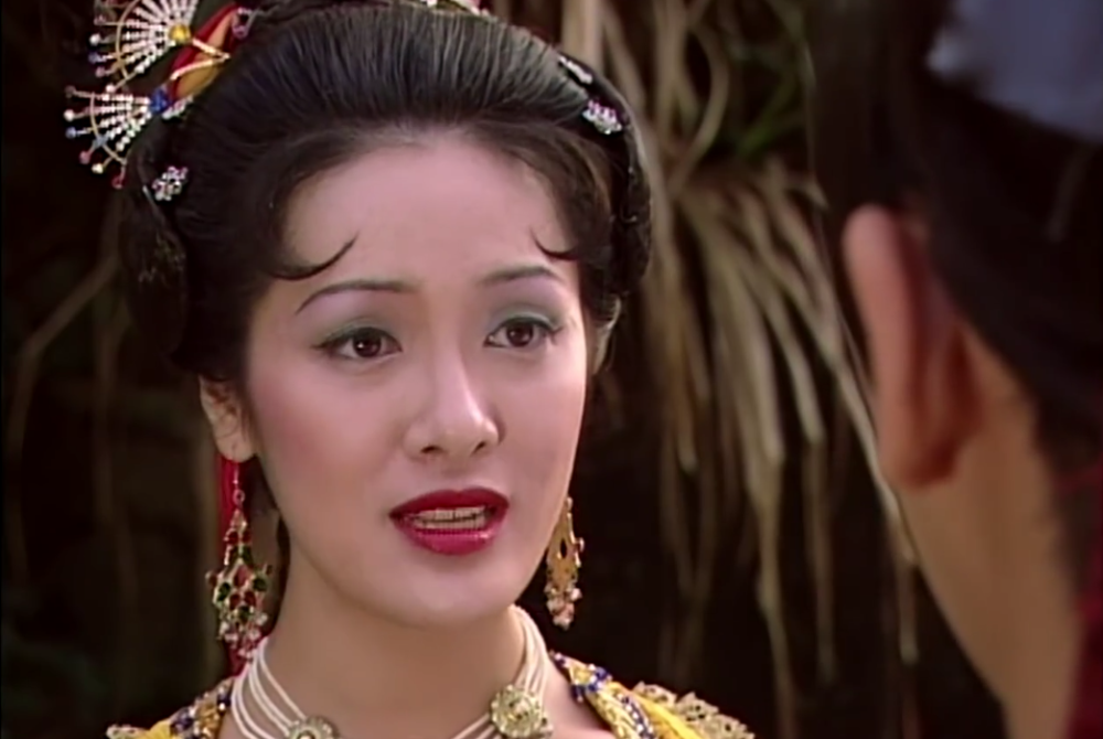 杨贵妃向海岚从港姐冠军到再复出她的演艺生涯有多曲折