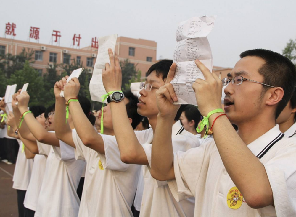 衡水中学的学生,为何成绩会那么好?看到他们的学习方式,我服了