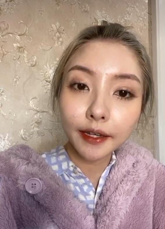 王思聪最丑前女友豆得儿颜值突变胖一大圈满脸痘痘如被毁容