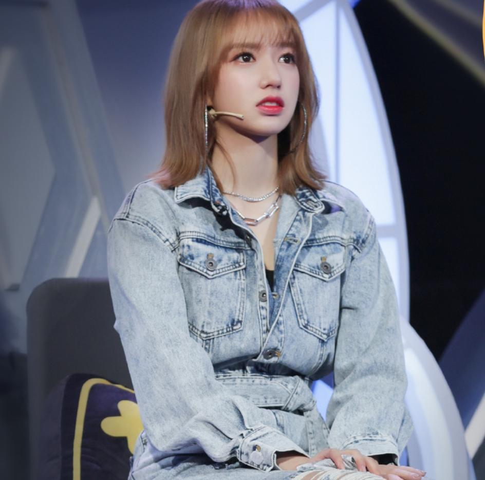 终极高手程潇又美了造型精致又时尚剪了短发后气质更惊艳