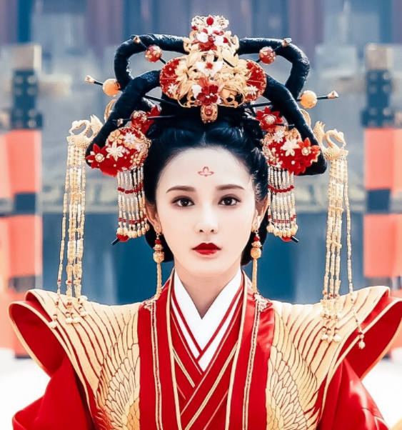 江厌离的嫁衣白浅的嫁衣曲小枫的嫁衣看到她的嫁衣心动不已