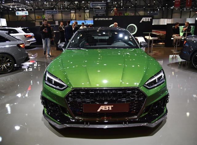 这才是最帅奥迪5系墨绿色车漆四出排气马力537匹