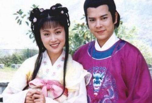 梁小冰晒与老公结婚照贺结婚20周年 祝英台与马文才一直幸福生活