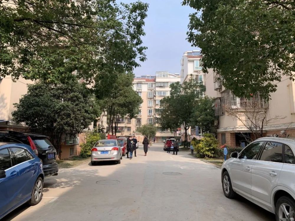 南京这家楼盘终于换掉物业!业主笑了!