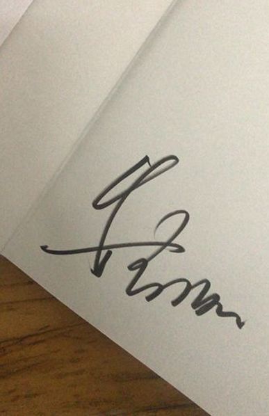 应物兄限量上线女神节书单签名本上线