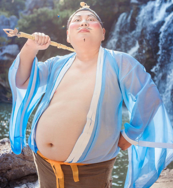 史上最还原太乙真人cos!本色出演太逼真,这肚子必须打一百分