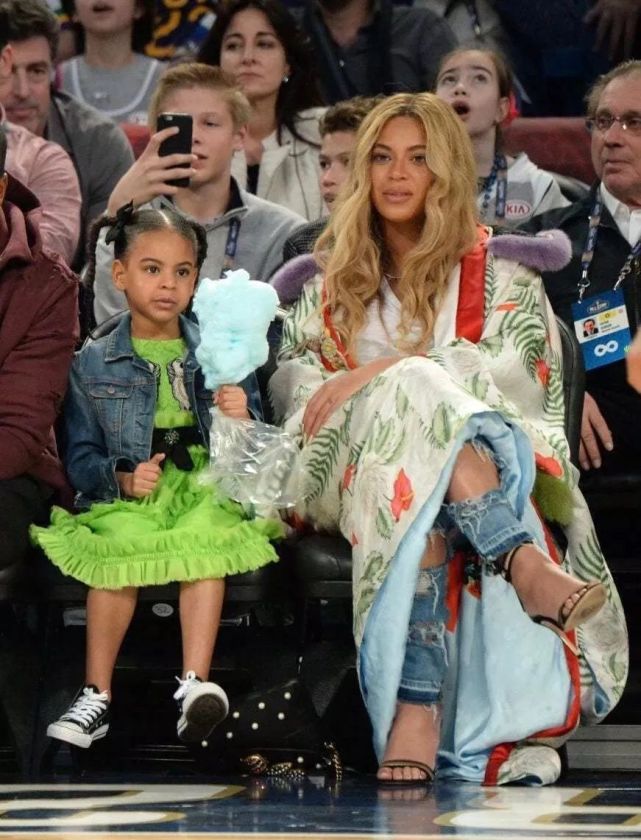 哪个键盘侠这么大胆子,胆敢diss碧昂斯的7岁女儿……太丑